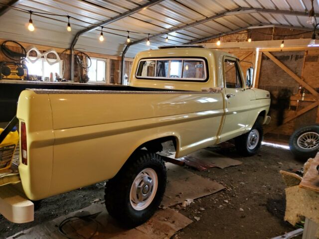 Ford F-100 1967 image number 0