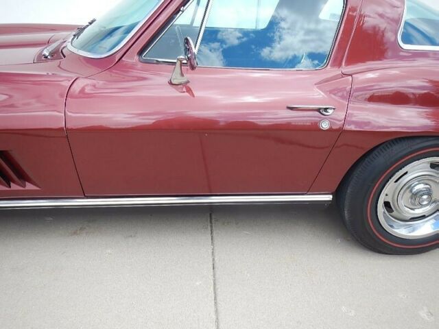 Chevrolet Corvette 1967 image number 30