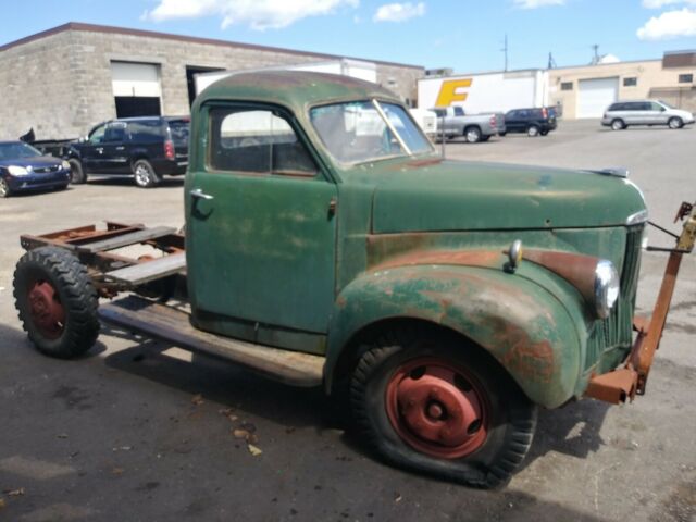 Studebaker M15 1947 image number 2