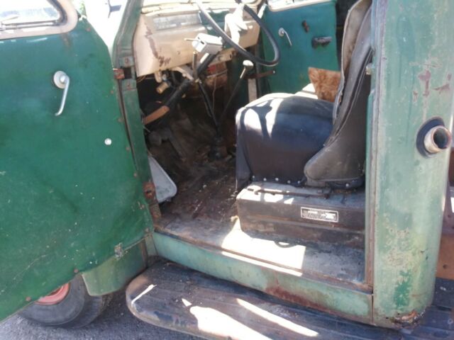 Studebaker M15 1947 image number 21