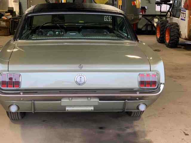Ford Mustang 1966 image number 26