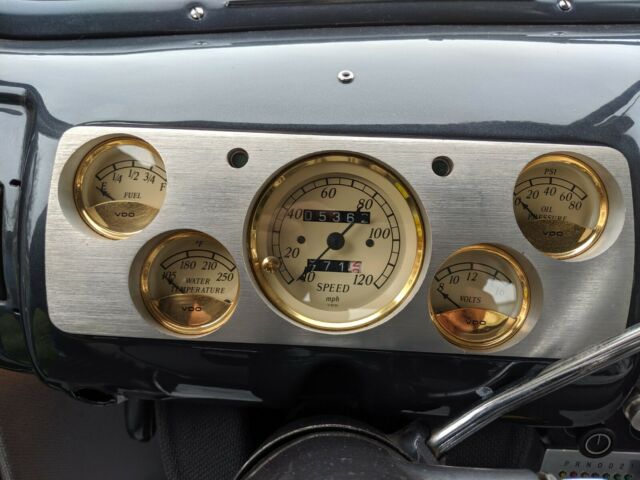 Ford Deluxe 1940 image number 33