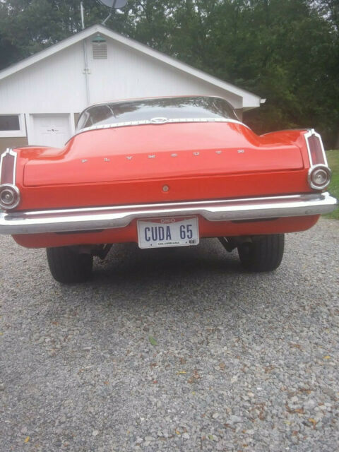 Plymouth Barracuda 1965 image number 14