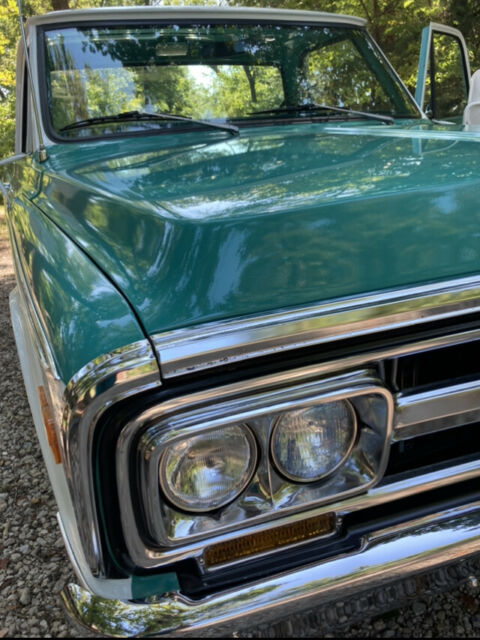 GMC C2500 1972 image number 15