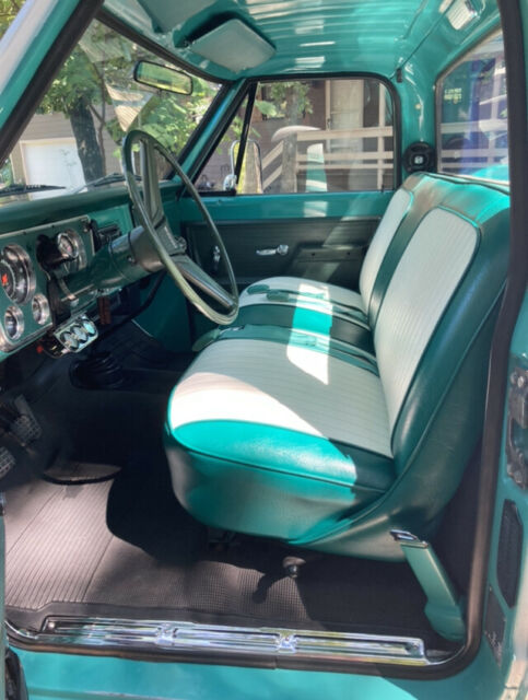 GMC C2500 1972 image number 21