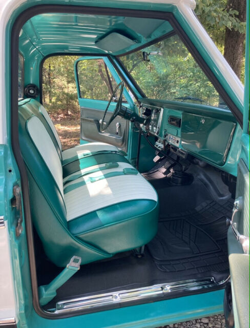 GMC C2500 1972 image number 6