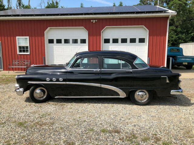 Buick Special 1953 image number 3