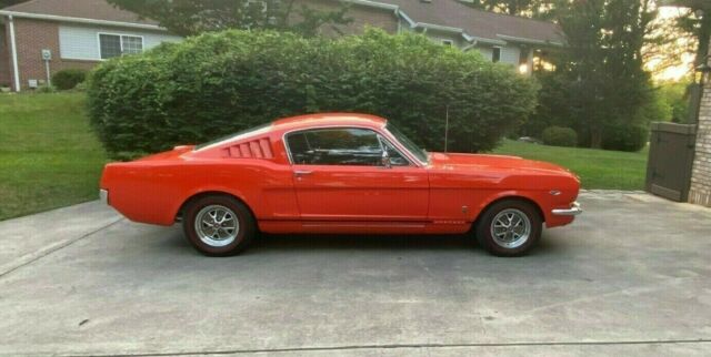 Ford Mustang 1965 image number 0