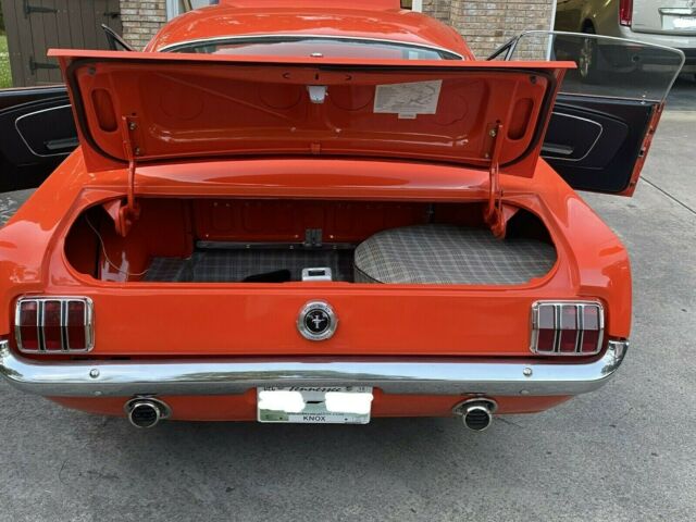 Ford Mustang 1965 image number 6