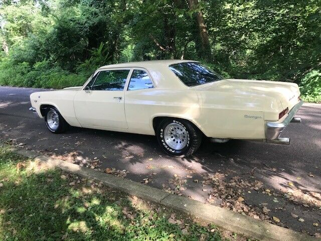 Chevrolet Biscayne 1966 image number 2