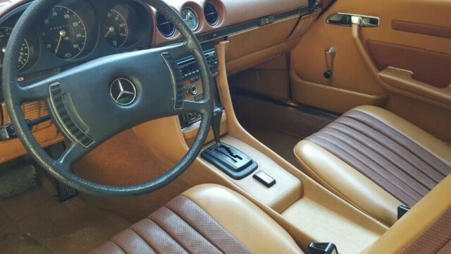 Mercedes-Benz SL-Class 1972 image number 25