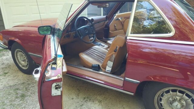 Mercedes-Benz SL-Class 1972 image number 8