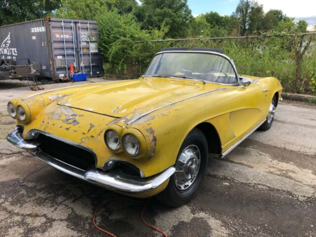 Chevrolet Corvette 1962 image number 25