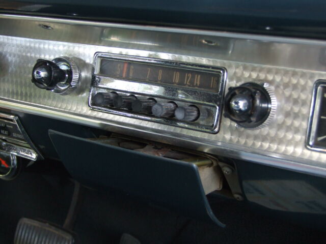 Ford Customline Tudor 1954 image number 4