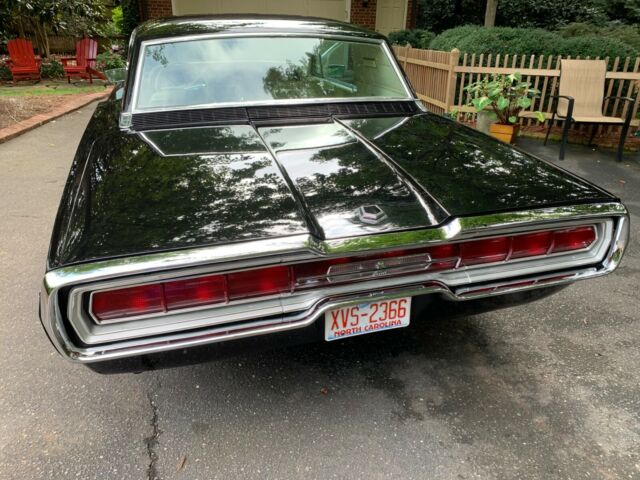 Ford Thunderbird 1966 image number 22