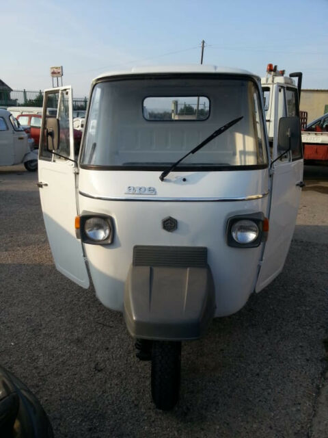 Piaggio APE 601 MP 3 Wheel Utility Pick-Up 1974 image number 21