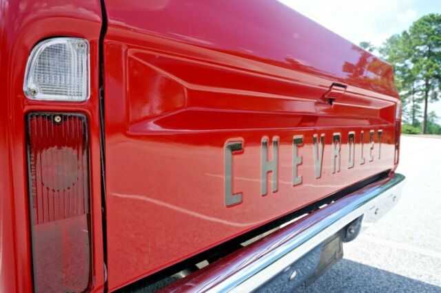 Chevrolet C-10 1971 image number 8