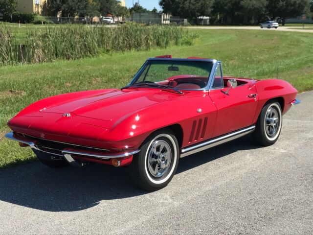 Chevrolet Corvette 1965 image number 1