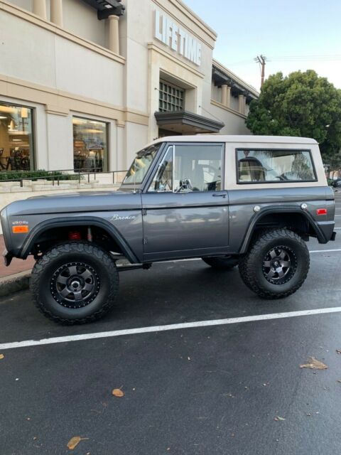 Ford Bronco 1970 image number 6