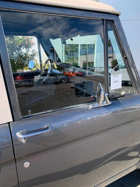 Ford Bronco 1970 image number 7