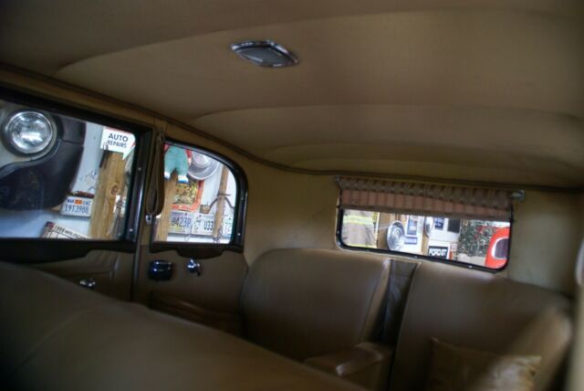 Studebaker President 1931 image number 23