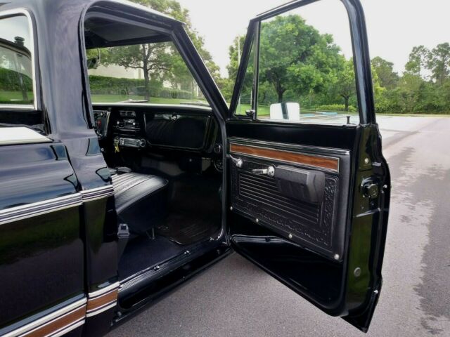 Chevrolet C-10 1971 image number 18