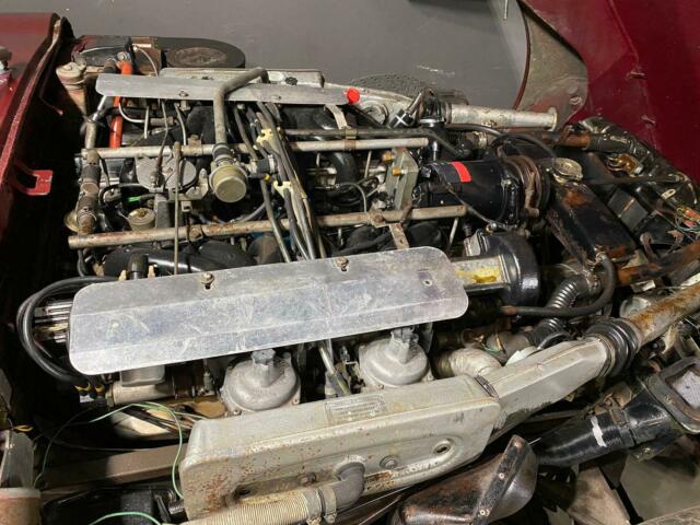 Jaguar E-Type 1974 image number 39