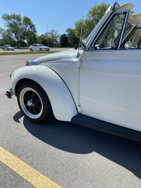 Volkswagen Super Beetle 1978 image number 11