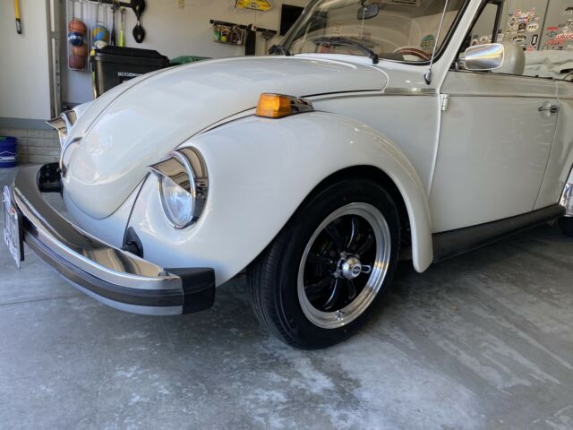 Volkswagen Super Beetle 1978 image number 12