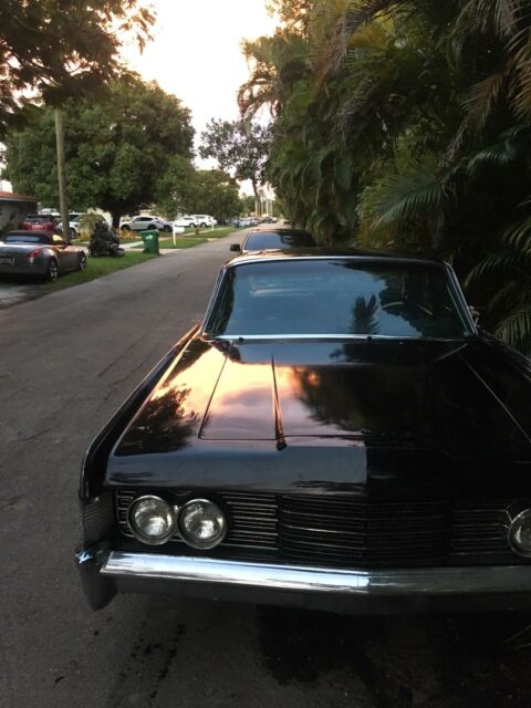 Lincoln Continental 1965 image number 4