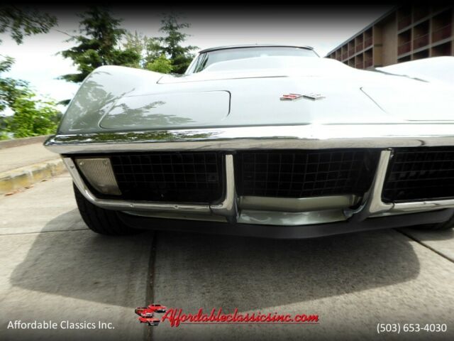 Chevrolet Corvette 1971 image number 36