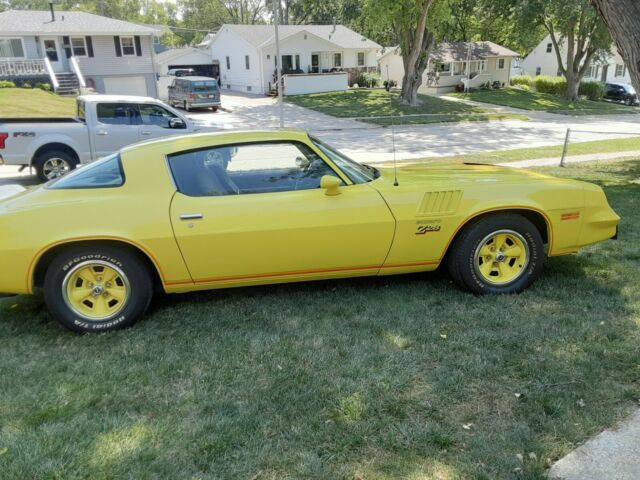 Chevrolet Camaro 1978 image number 16