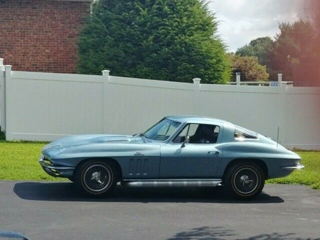Chevrolet Corvette 1966 image number 22
