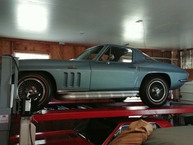 Chevrolet Corvette 1966 image number 34