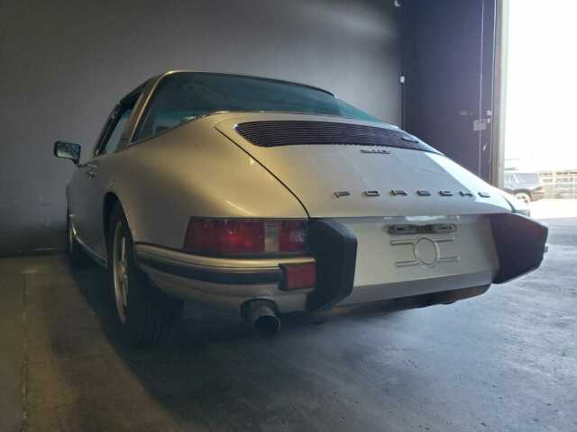 Porsche 911 1973 image number 29