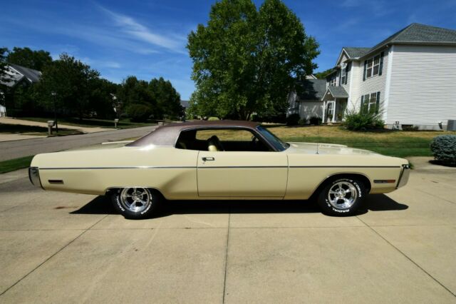 Plymouth Fury 1972 image number 3
