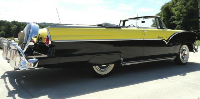 Ford Fairlane 1955 image number 28