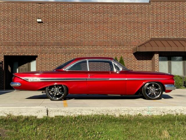 Chevrolet Impala 1961 image number 27