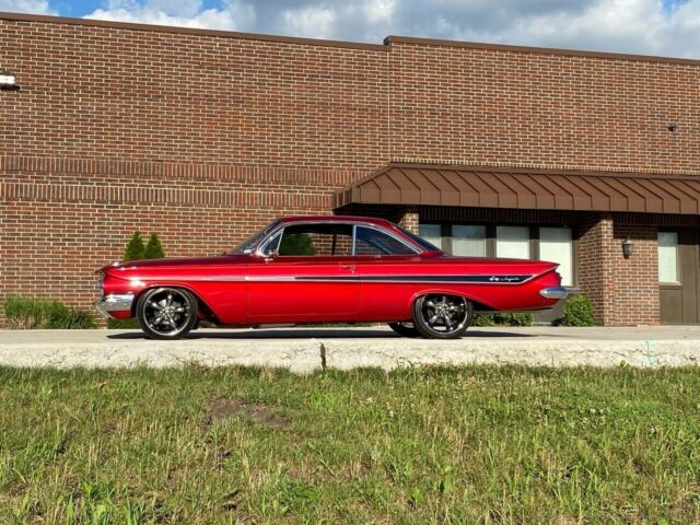 Chevrolet Impala 1961 image number 7