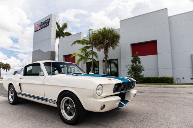 Ford Mustang 1967 image number 24