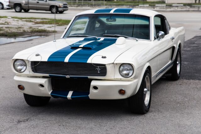 Ford Mustang 1967 image number 30