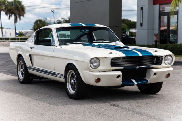 Ford Mustang 1967 image number 35