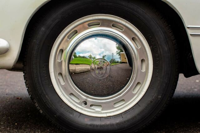Volkswagen Karmann Ghia 1964 image number 20