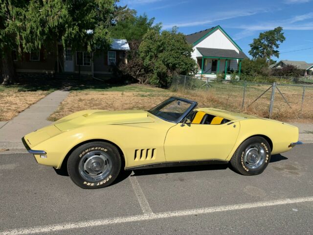 Chevrolet Corvette 1968 image number 0