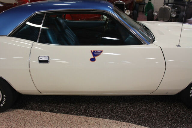 Plymouth Barracuda 1970 image number 12