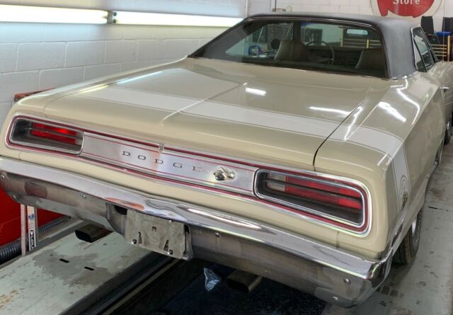 Dodge Coronet 1970 image number 20