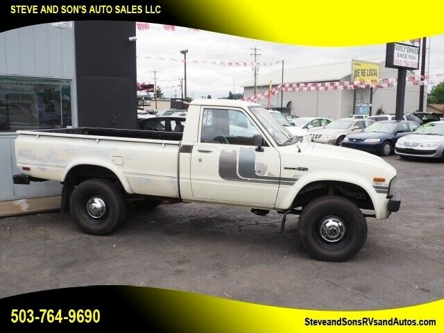 Toyota Tacoma 1979 image number 22