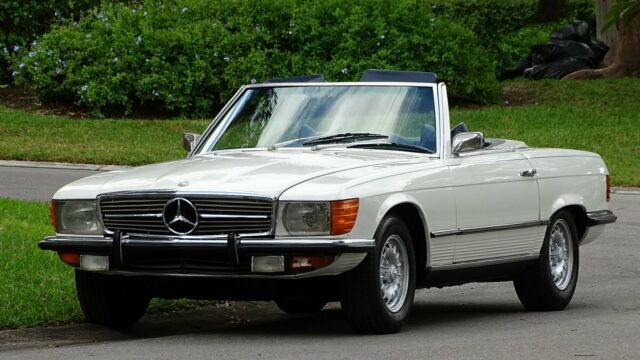 Mercedes-Benz SL-Class 1972 image number 23