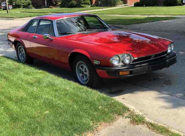 Jaguar XJS 1977 image number 10