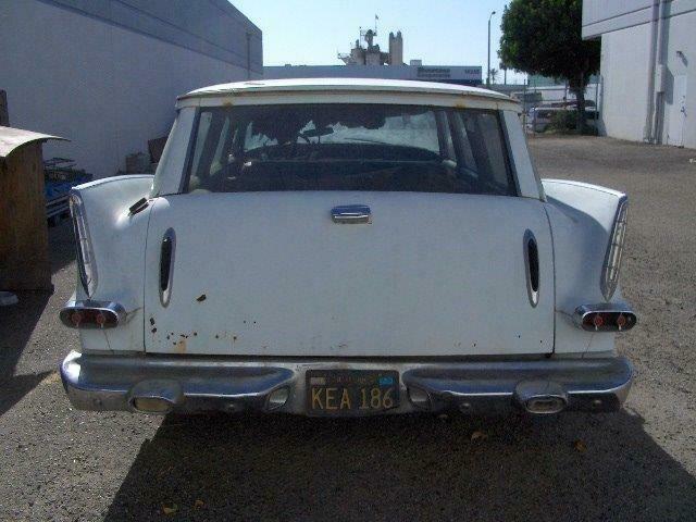 Plymouth Suburban 1959 image number 3